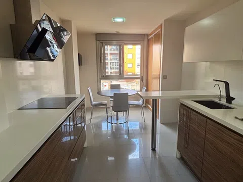 Piso en avenida Francisco Jiménez Ruiz, 10