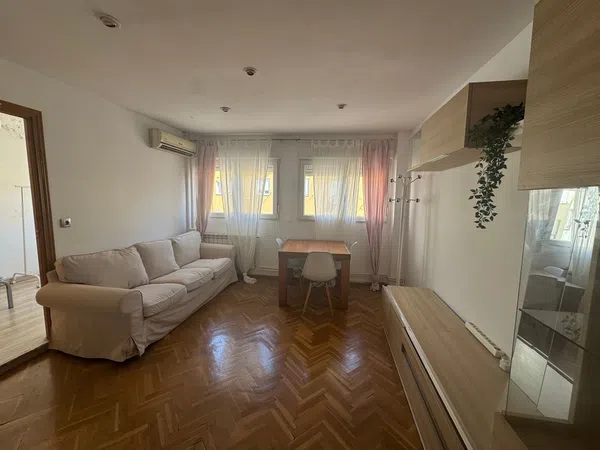 Piso en calle de Buenavista, 24