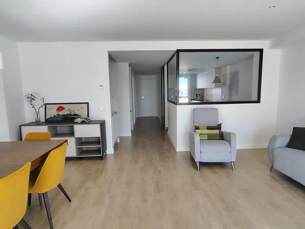 Chalet adosado en Primera Fase - Nuevo Tres Cantos - Foto 5