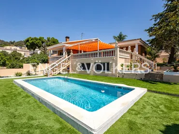Chalet en Viladecans - Foto 1