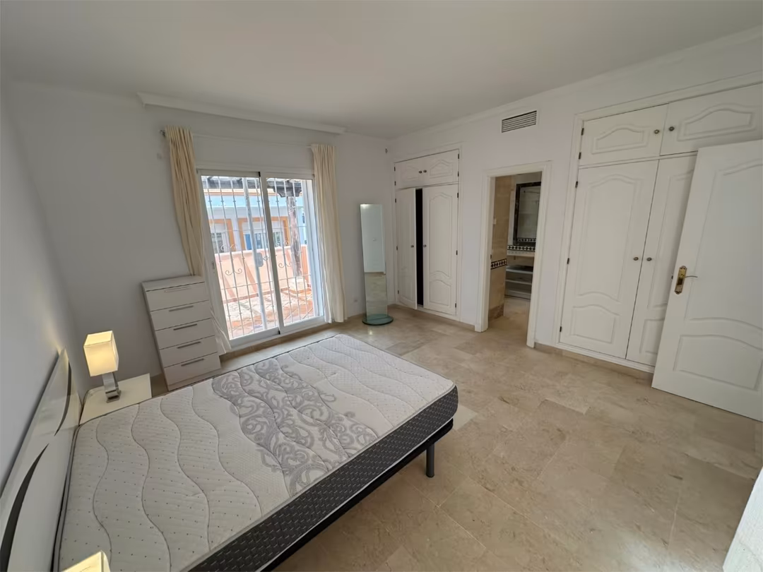 Casa adosada en  Urbanización Aloha Lake 20 - Foto 15