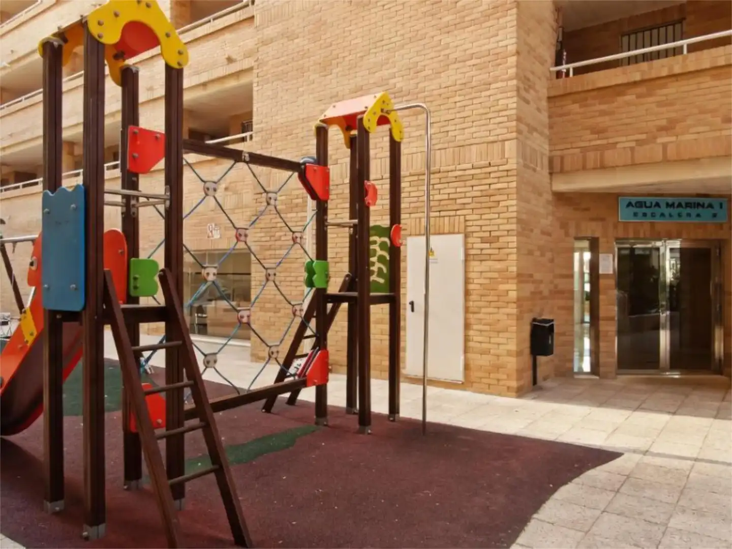 Piso en  Carrer de Camilo José Cela 1 - Foto 8