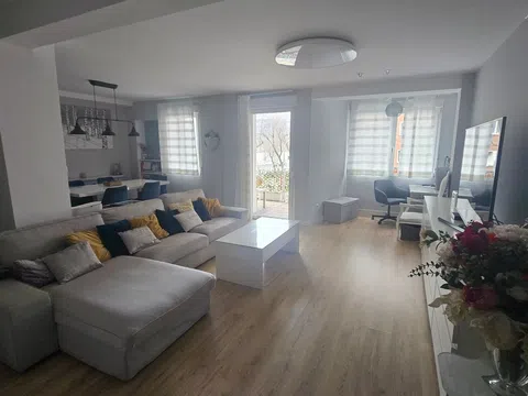 Piso en avenida de Bruselas, 71