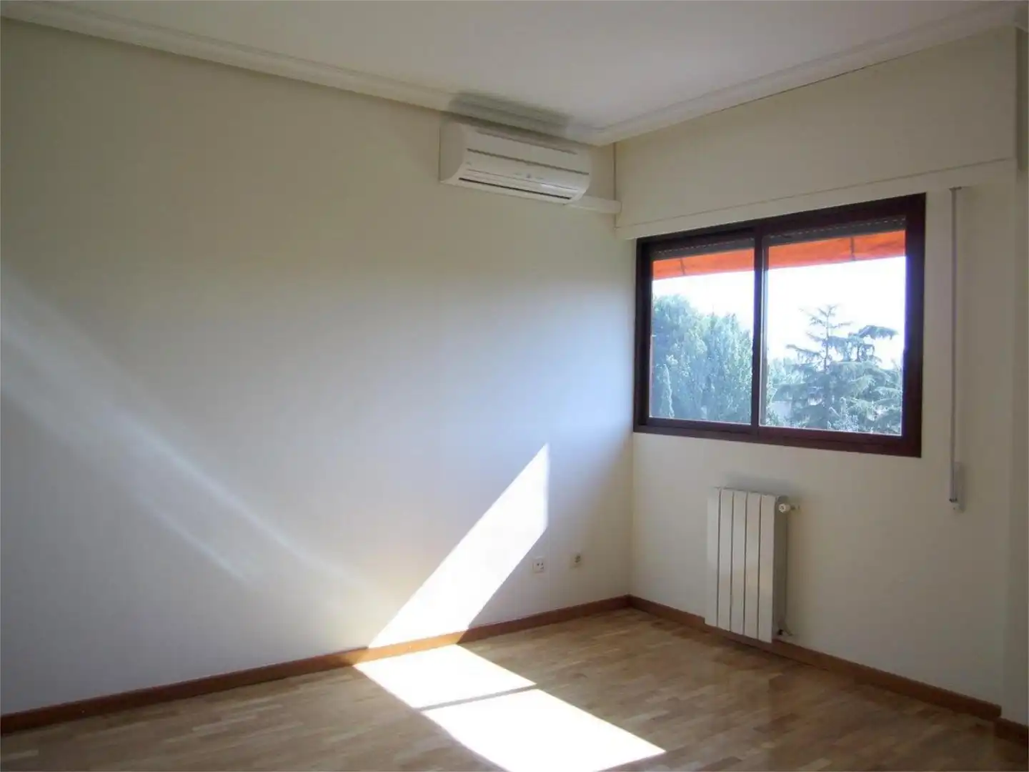 Piso en  Avenida de los Madroños 15 - Foto 16