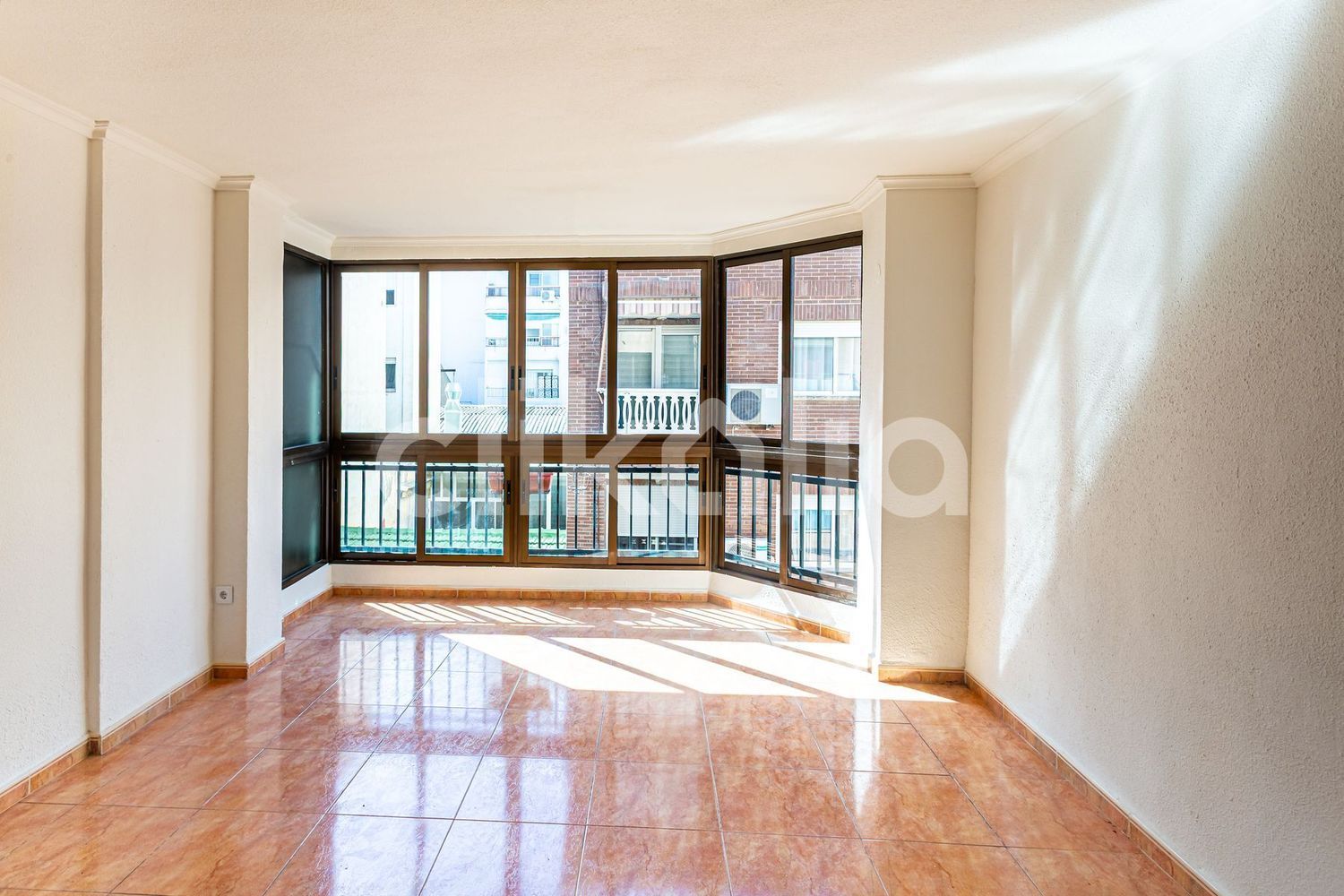 Piso en calle Azorín - Foto 1