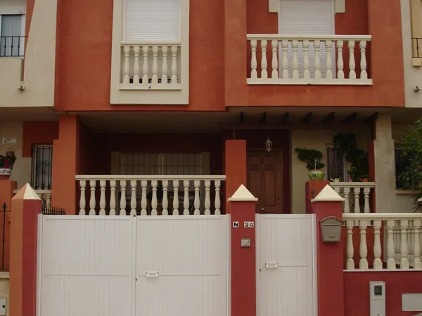 Casa o chalet independiente en Calle Abraham Olano, 24 - Foto 1