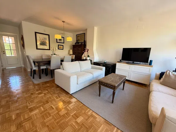 Chalet adosado en venta en Zona Carretera del Plantío - Foto 2