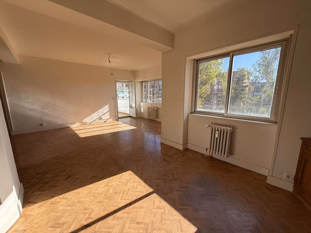 Piso en  Plaza Juan Antonio Suanzes 1