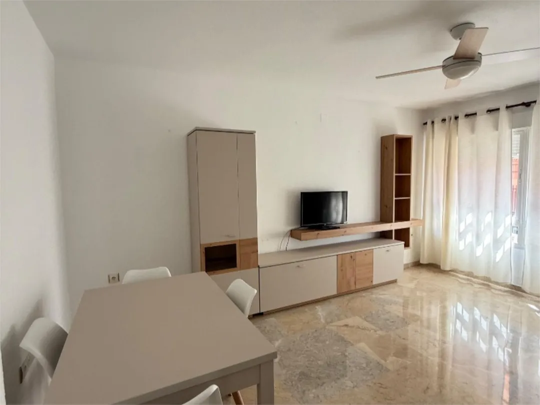 Piso en calle Pepe Hillo 11 - Foto 2