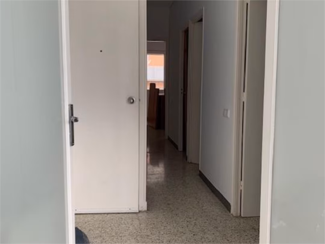 Piso en  Carrer de Miquel Servet 21 - Foto 3
