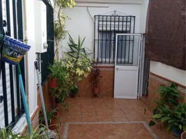 Chalet en barrio la fábrica - Foto 1