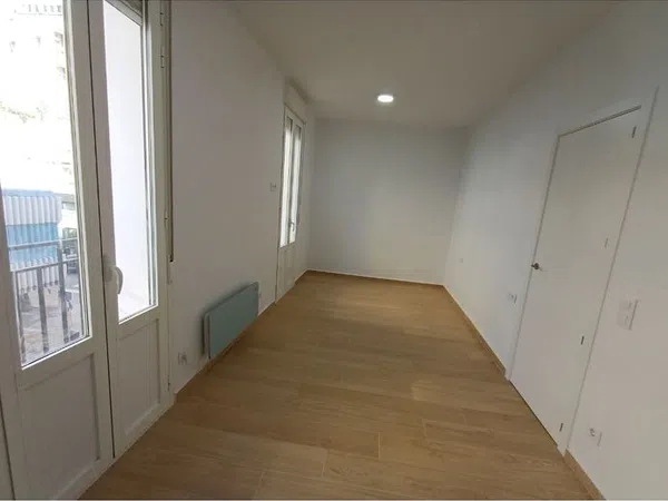 Piso en calle de Castelló, 113