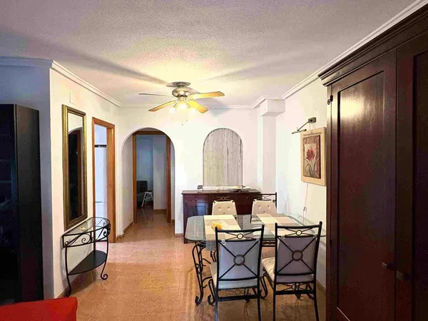 Chalet pareado en Calle Lagunas de Ruidera, 412, Zona Lago - Los Almendros - Foto 4