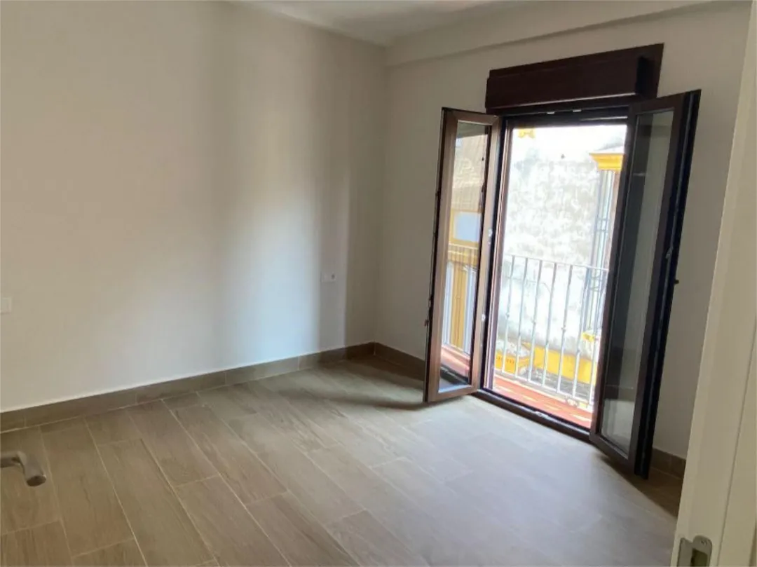 Piso en  Calle Santa Victoria 5 - Foto 2