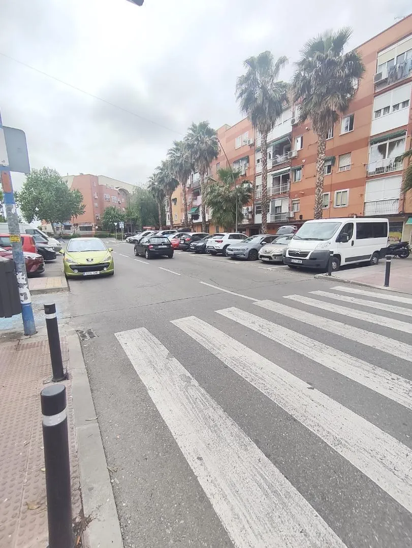 Piso en  Avenida Aragón 4