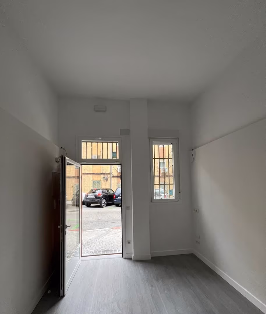 Estudio en  Calle del Quince de Agosto 1 - Foto 5