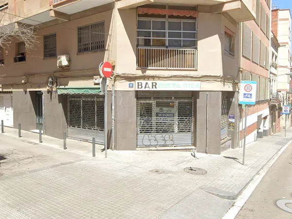 Local en Calle del Montseny, 64 - Foto 2