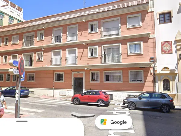 Piso en calle Fernando el Católico, 30 - Foto 1