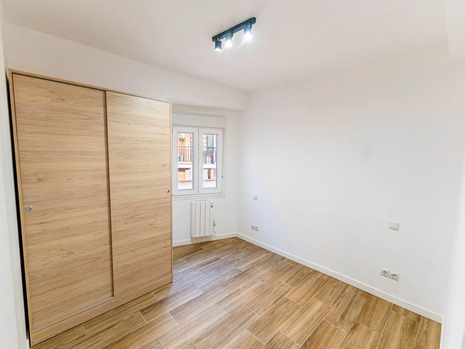 Piso en calle Clara Campoamor, 57 - Foto 16