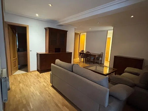 Piso en calle de Fermín Caballero, 1 -52