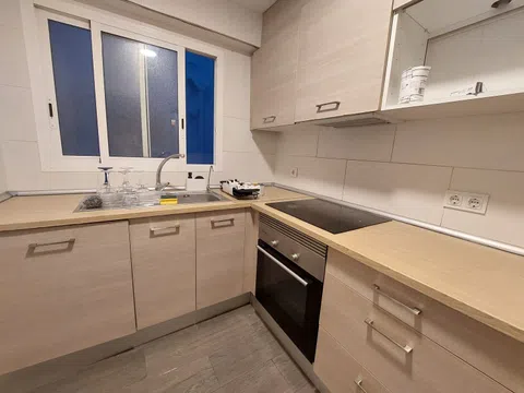 Piso en calle d'Alcanyís, 63