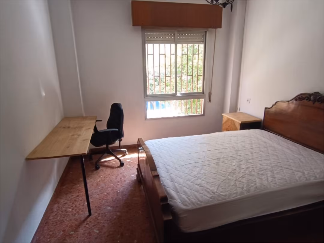 Piso en  Calle Diego Serrano 5 - Foto 8