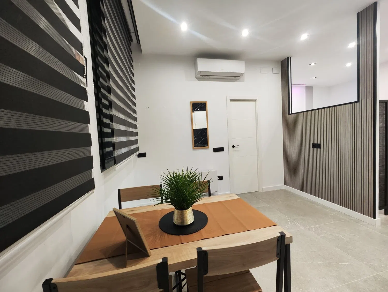 Piso en calle Juan de Vergara, 15 - Foto 2