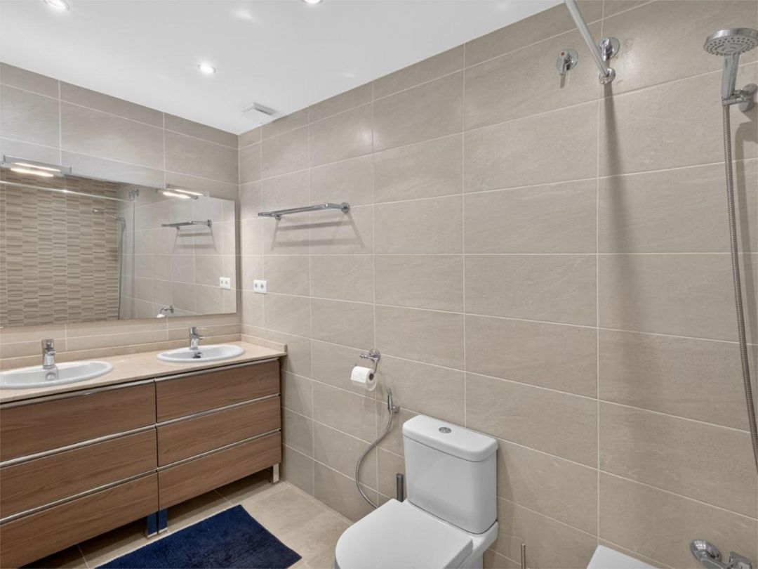 Casa adosada en  Calle Almería 64 - Foto 15