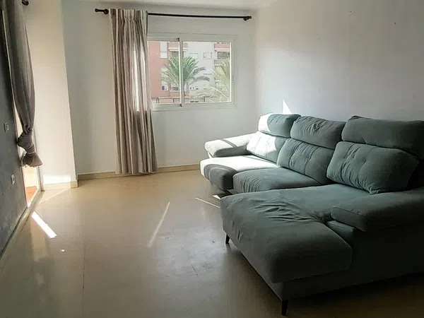 Piso en Calle Escritora Josefina Aldecoa, 3, El Consul - El Romeral - Foto 1