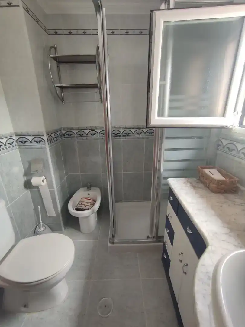 Apartamento en  Avenida del Doctor Orts Llorca 20 - Foto 8