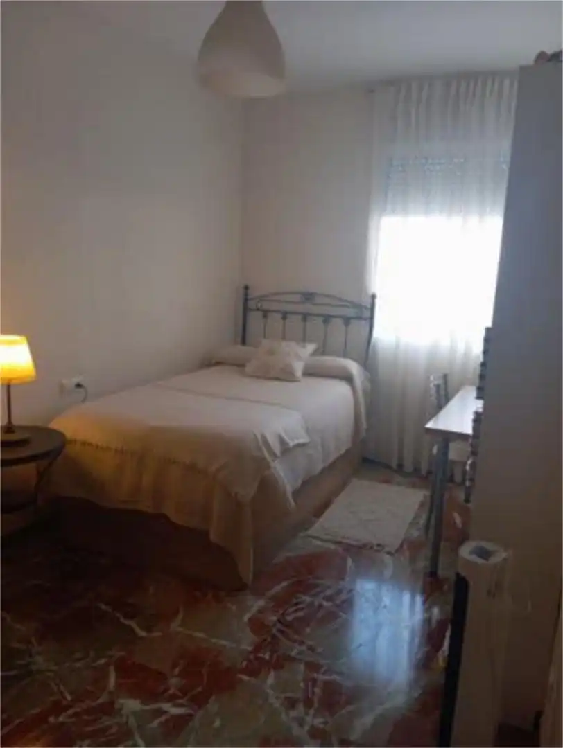 Chalet en Pedro Abad( Córdoba) - Foto 4