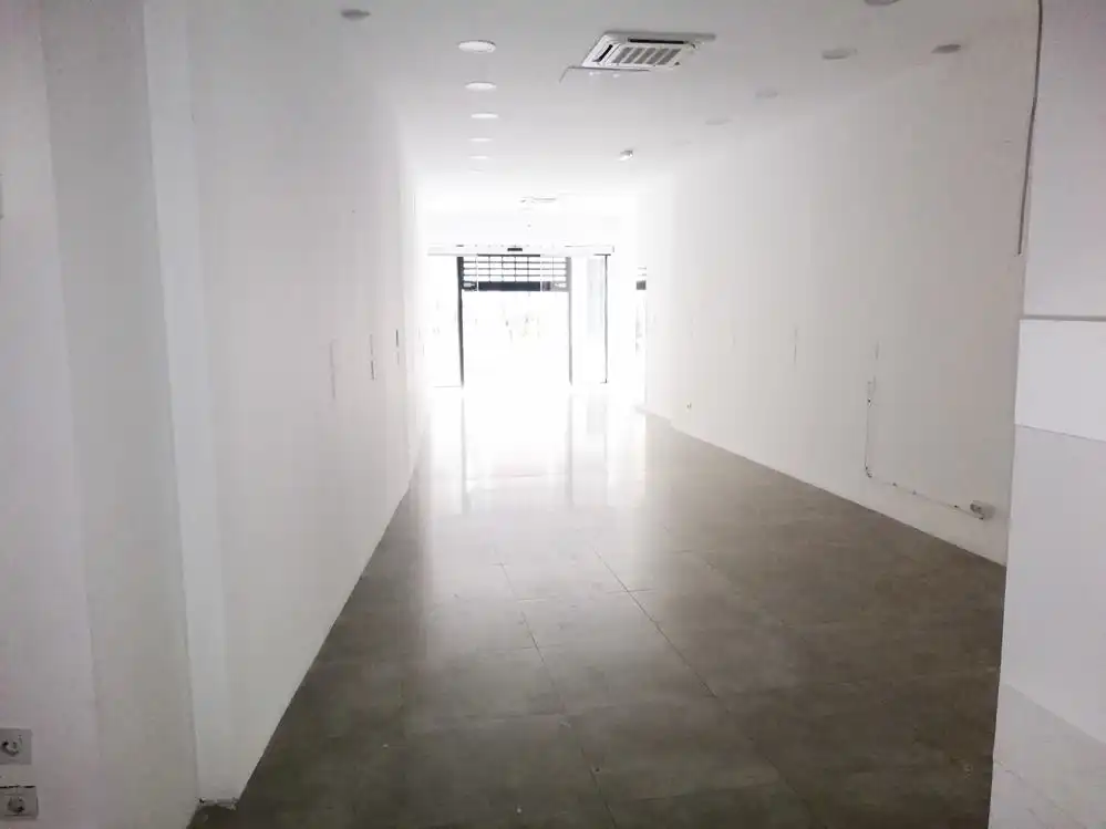 Local comercial en  Calle Madrid 46 - Foto 4