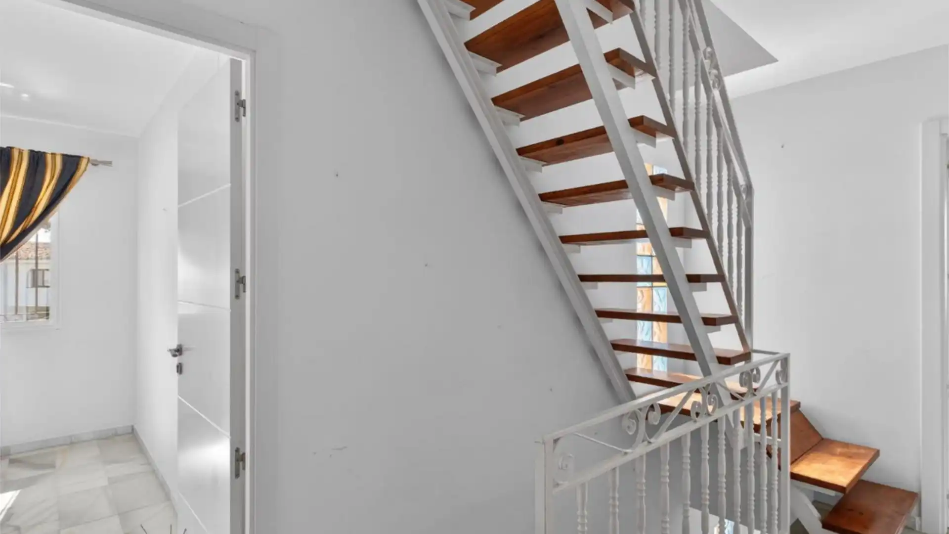 Casa adosada en  Calle Almería 64 - Foto 16