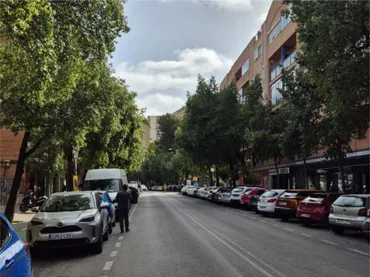 Piso en  Calle Felipe II 17 - Foto 2