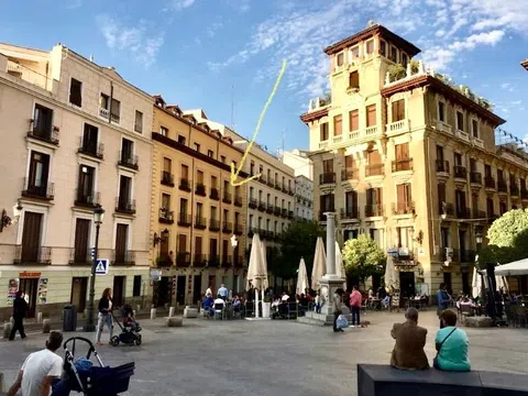 Piso en calle de Vergara, 14