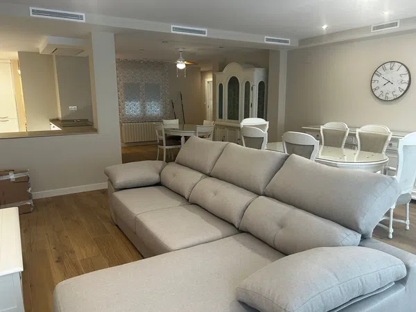 Piso en calle Melchor Almagro, 4