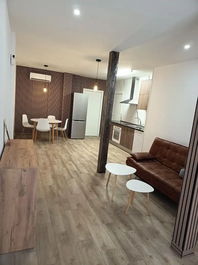 Piso en  Calle Francisco Montero Pérez 50 - Foto 1