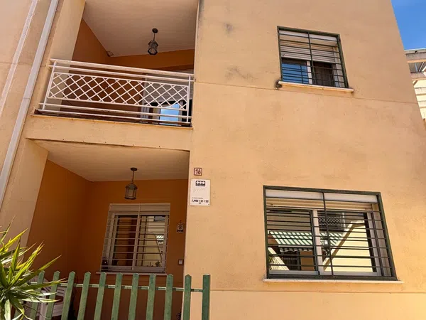 Chalet adosado en Barriada Doña Ana, 29 - Foto 1