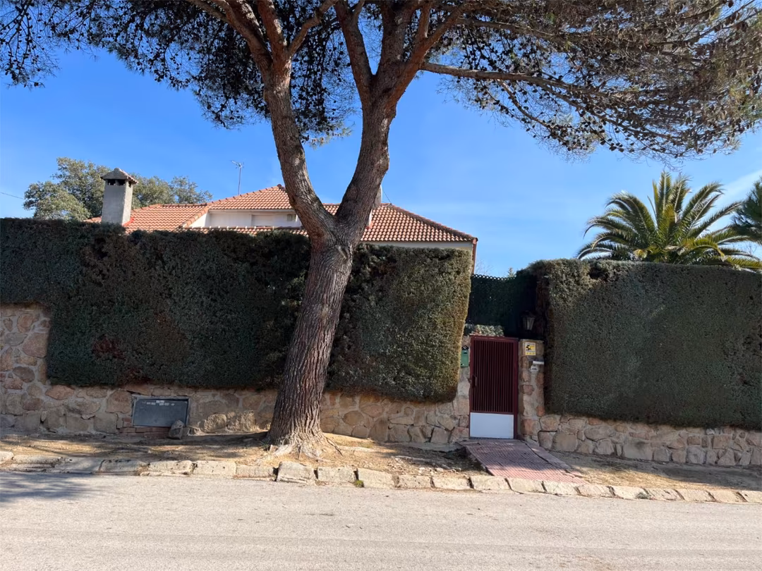 Chalet en  Calle Genil 3