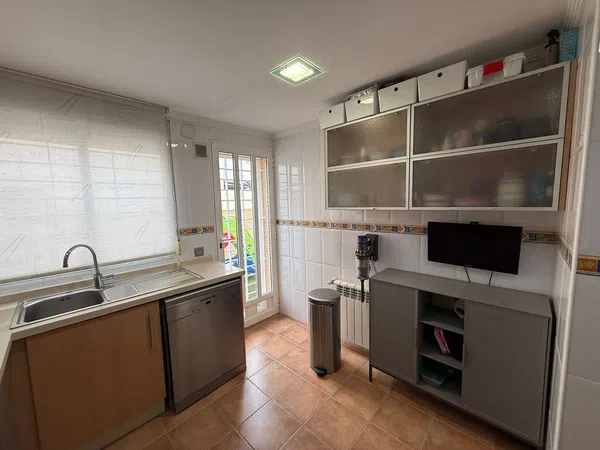 Chalet adosado en San Antonio de Benagéber - Foto 10