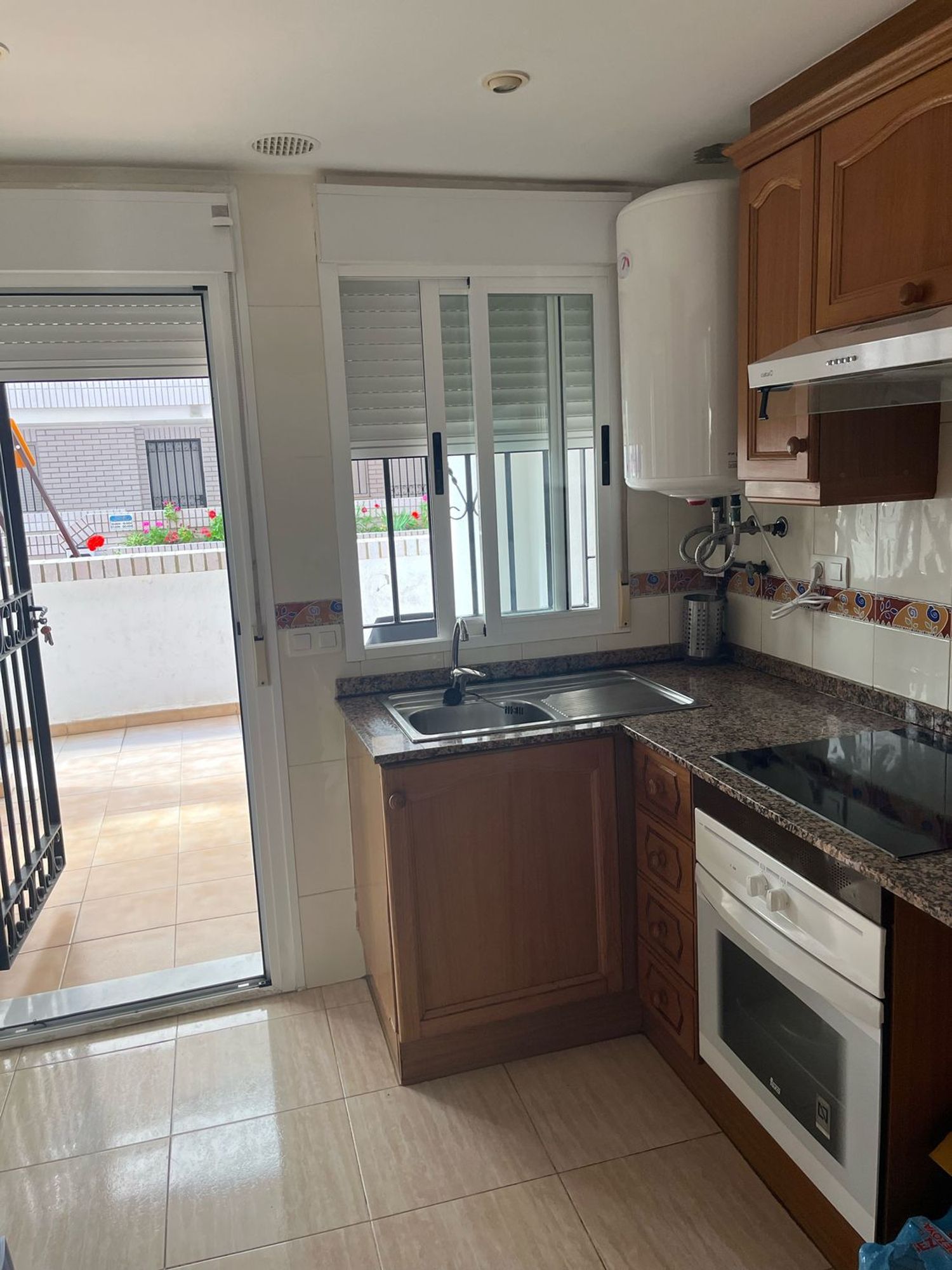 Chalet pareado en Avenida Central, 8, Marina Trebol - Neptuno - Foto 2
