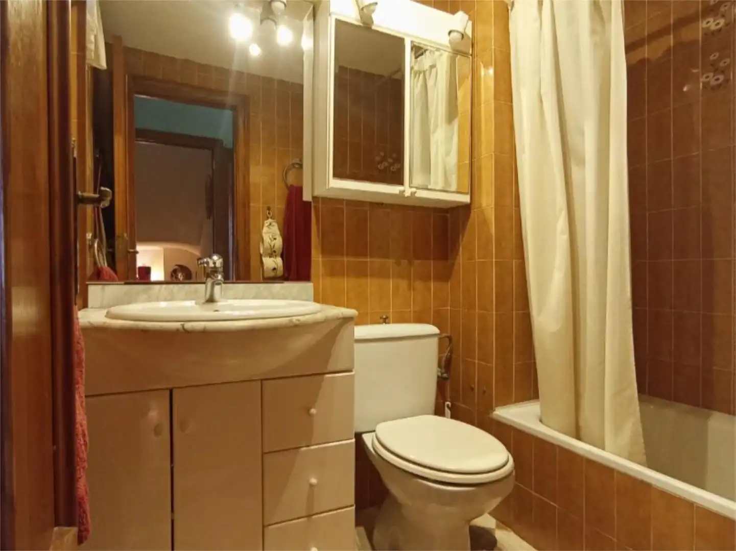 Casa adosada en  Calle de la Dorada 6 - Foto 9