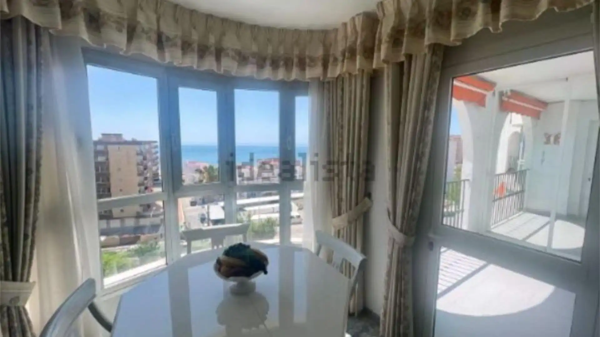 Piso en  Avenida Nuestro Padre Jesús Cautivo 32 - Foto 1