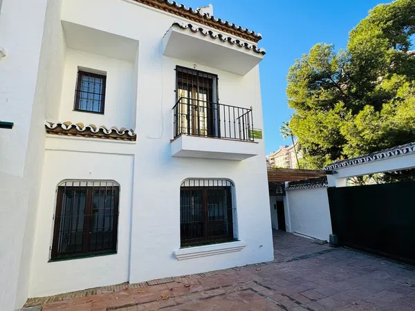 Chalet adosado en avenida las Palmeras, 17 - Foto 7