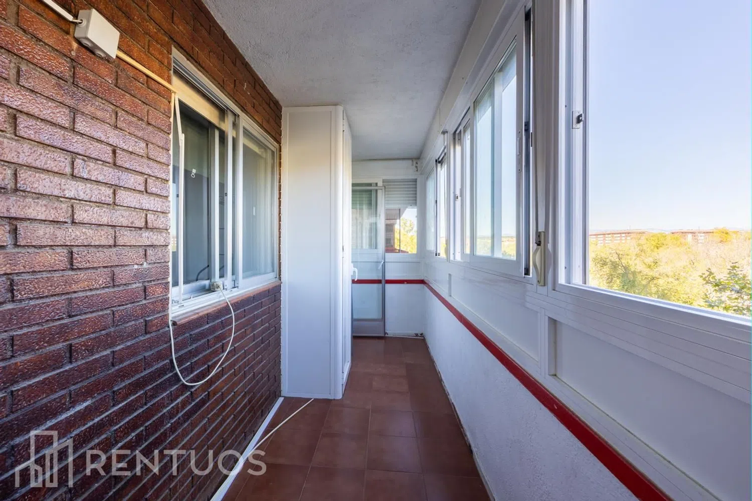 Piso en calle de Ramón Gómez de la Serna - Foto 6