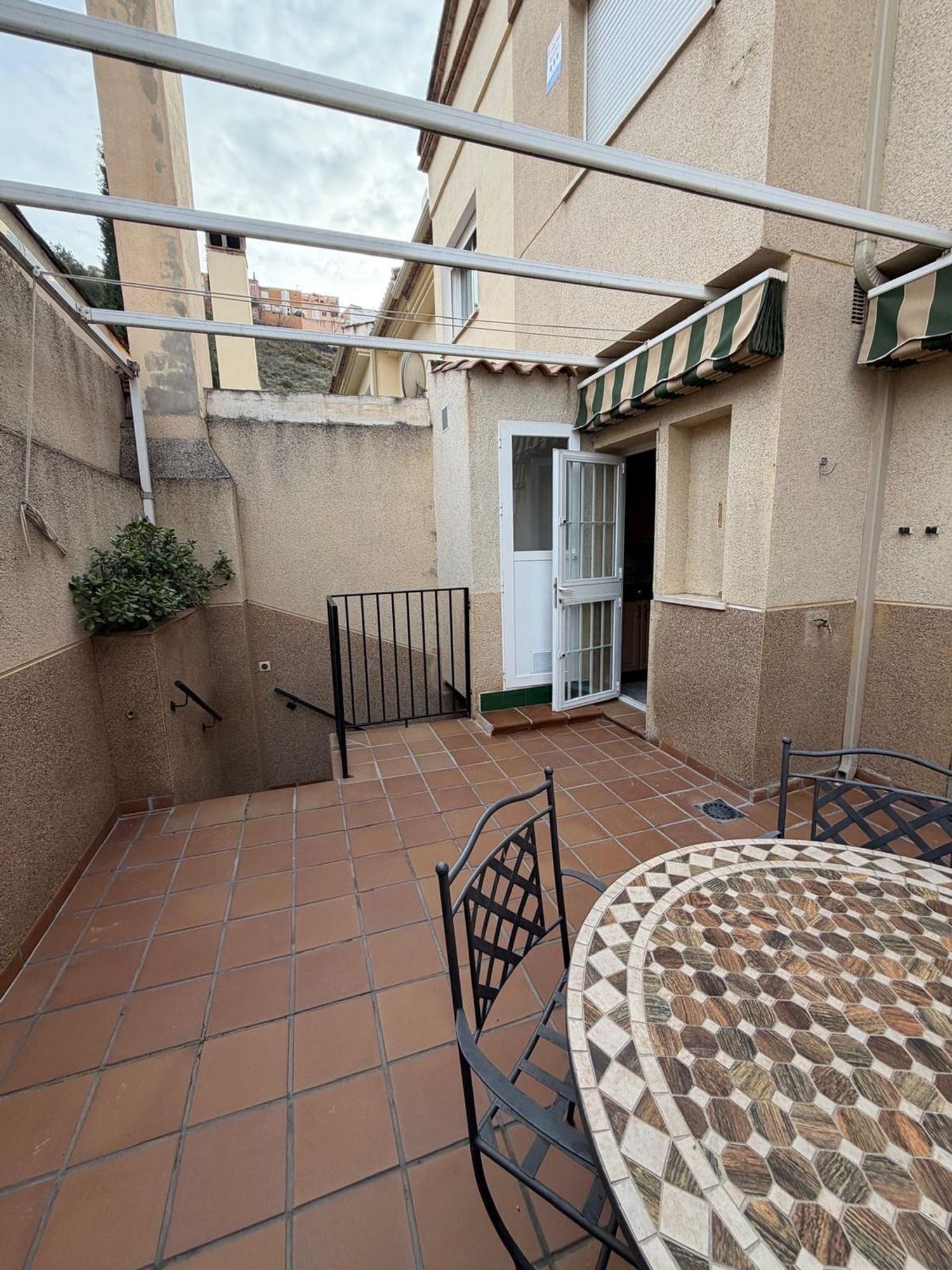 Chalet adosado en calle el Calar, 81