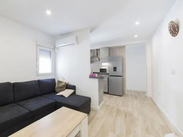 Piso en calle Calatañazor, 53