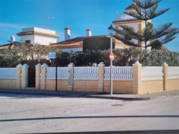 Casa adosada en La laguna - Foto 1