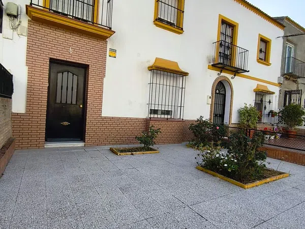 Chalet adosado en Isla Chica - Foto 1