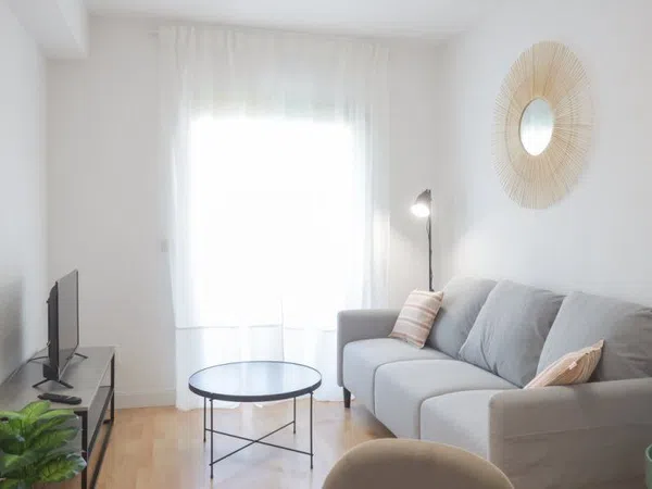 Piso en Juan de la Cierva - Foto 1